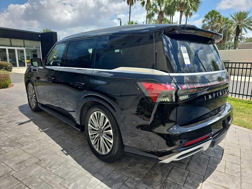 Black Obsidian 2026 INFINITI QX80 Luxe