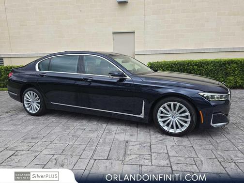 2020 BMW 740 740i