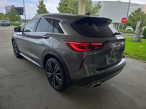 2022 INFINITI QX50 LUXE