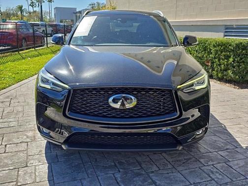 2022 INFINITI QX50 LUXE