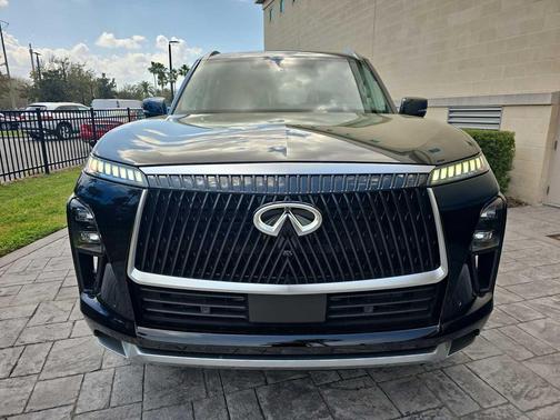 2026 INFINITI QX80 Luxe