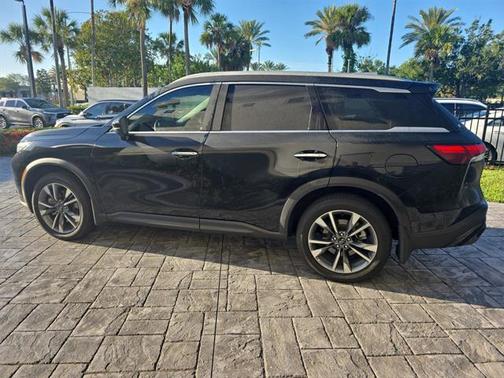 2025 INFINITI QX60 Luxe