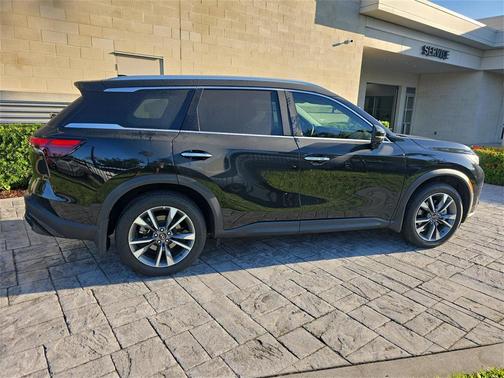 2025 INFINITI QX60 Luxe