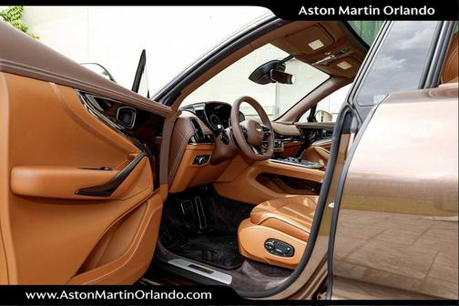 2025 Aston Martin DBX 707