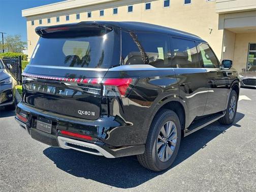 2025 INFINITI QX80 PURE AWD