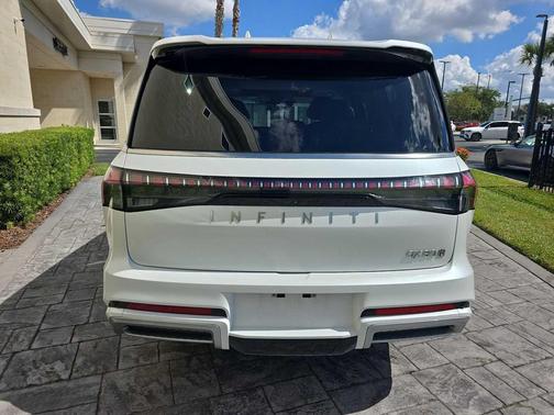 2025 INFINITI QX80 SENSORY AWD