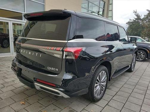 2025 INFINITI QX80 SENSORY AWD