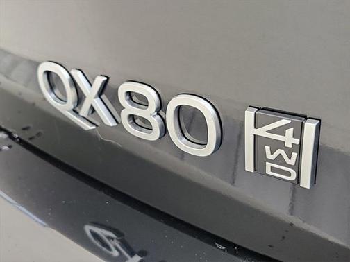 2025 INFINITI QX80 SENSORY AWD