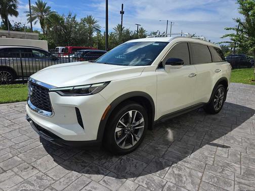 2025 INFINITI QX60 Luxe
