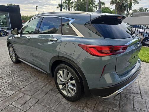 2022 INFINITI QX50 LUXE