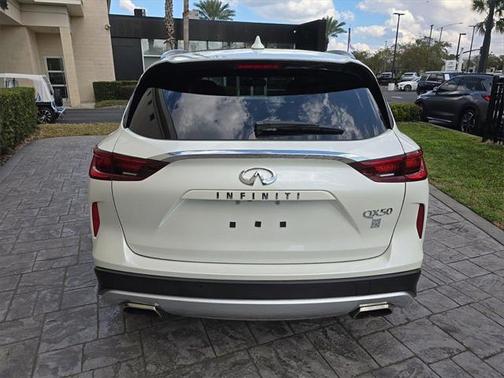 2022 INFINITI QX50 ESSENTIAL