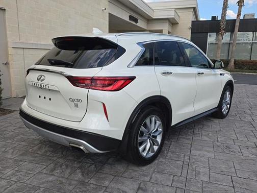 2022 INFINITI QX50 ESSENTIAL