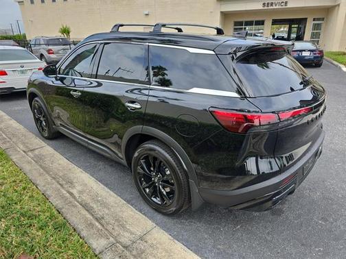 2025 INFINITI QX60 Luxe