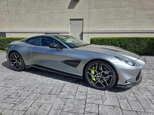 2025 Aston Martin Vanquish V12