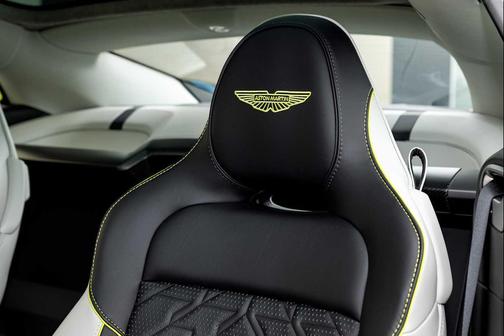 2025 Aston Martin Vanquish V12