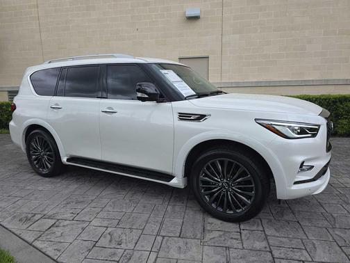 2024 INFINITI QX80 PREMIUM SELECT AWD