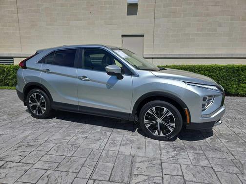 2022 Mitsubishi Eclipse Cross SE