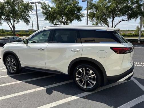 2025 INFINITI QX60 Luxe