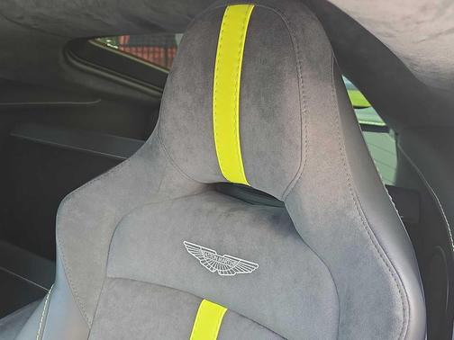 2022 Aston Martin Vantage F1 Edition