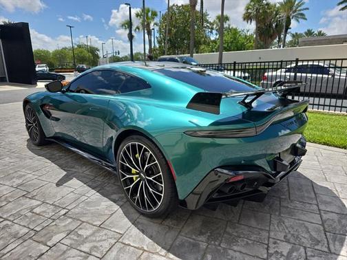 2022 Aston Martin Vantage F1 Edition
