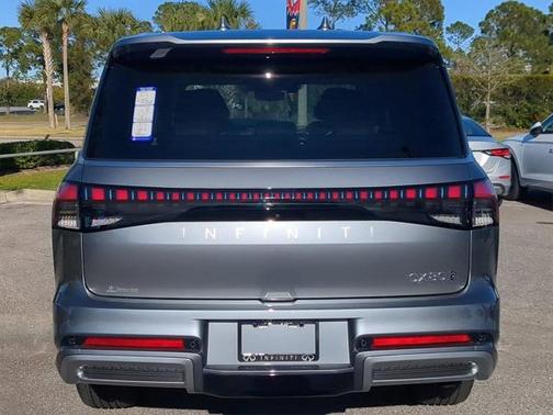 2025 INFINITI QX80 SENSORY AWD