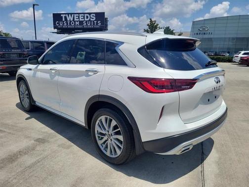 2023 INFINITI QX50 LUXE