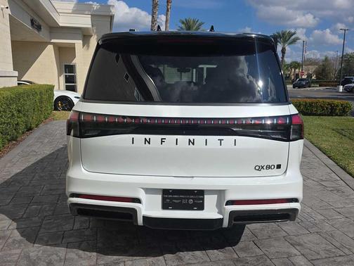 2026 INFINITI QX80 AUTOGRAPH
