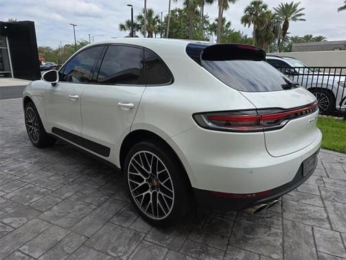 2020 Porsche Macan Base