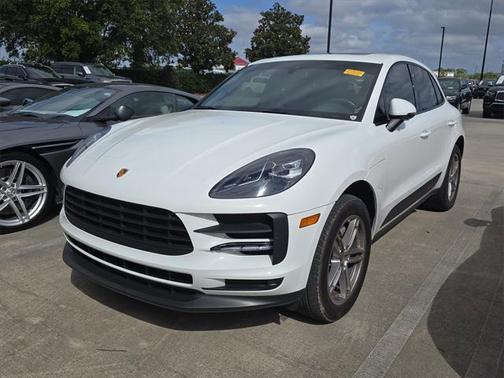 2021 Porsche Macan Base