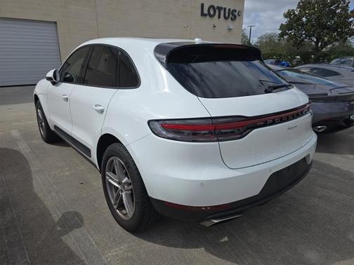 2021 Porsche Macan Base