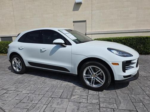 2021 Porsche Macan Base