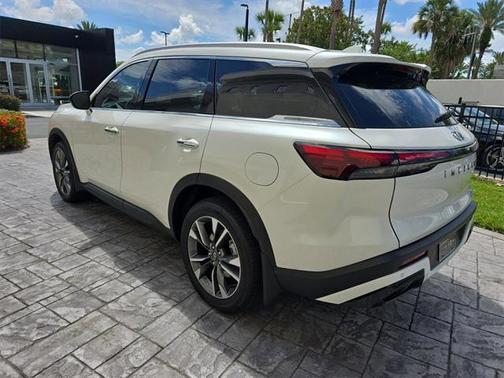2025 INFINITI QX60 Luxe