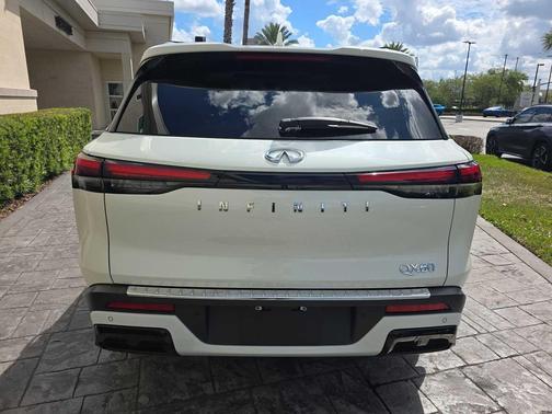 Majestic White 2023 INFINITI QX60 Luxe