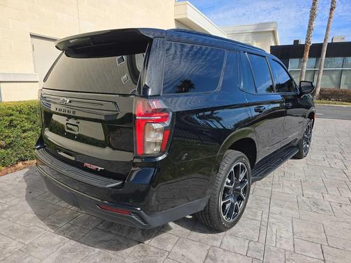 2023 Chevrolet Tahoe 4WD RST