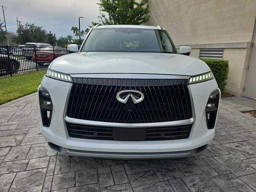 2025 INFINITI QX80 SENSORY AWD