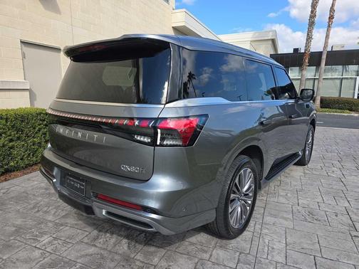 2025 INFINITI QX80 SENSORY AWD