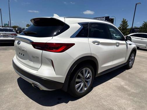 2021 INFINITI QX50 LUXE