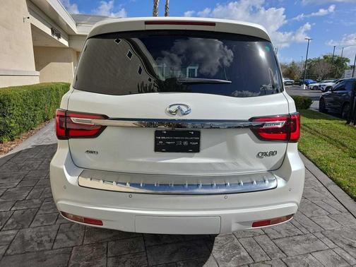 2024 INFINITI QX80 PREMIUM SELECT AWD
