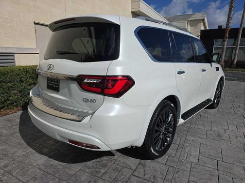 2024 INFINITI QX80 PREMIUM SELECT AWD