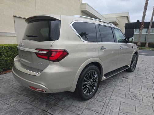 2023 INFINITI QX80 SENSORY