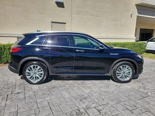 2025 INFINITI QX50 Luxe AWD