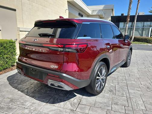 2025 INFINITI QX60 SENSORY