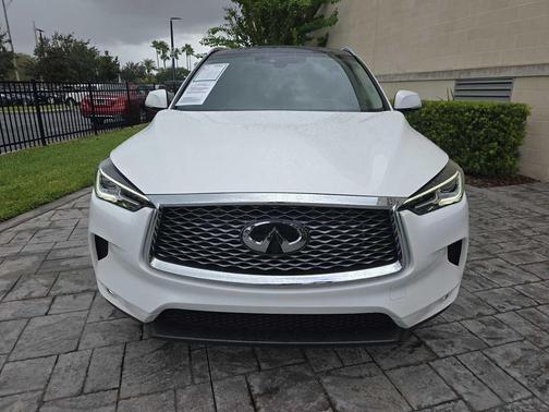 2022 INFINITI QX50 LUXE