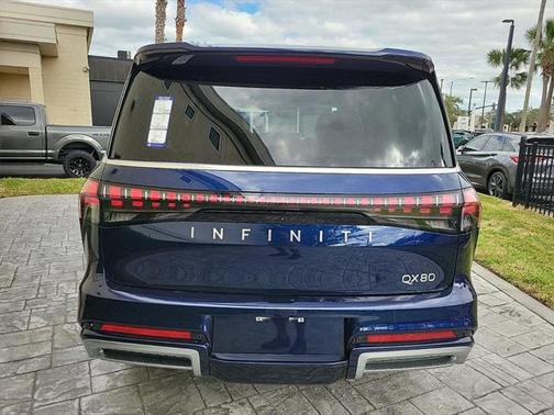 2025 INFINITI QX80 Luxe