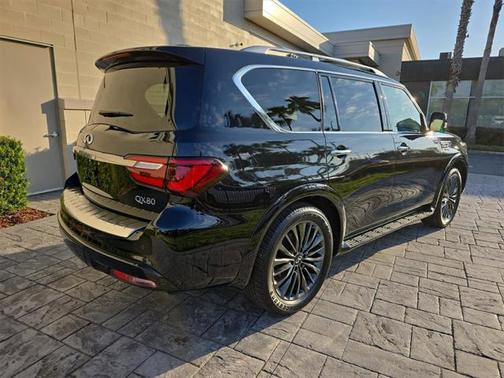 2024 INFINITI QX80 SENSORY AWD