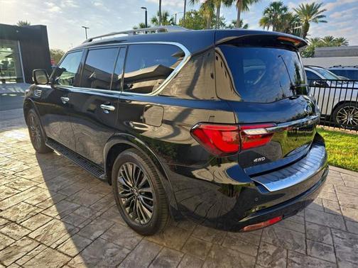 2024 INFINITI QX80 SENSORY AWD