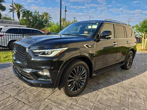 2024 INFINITI QX80 SENSORY AWD