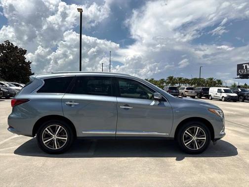 2018 INFINITI QX60 Base