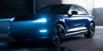 BLACK 2024 Aston Martin DBX 707