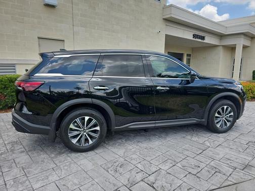 2025 INFINITI QX60 Pure